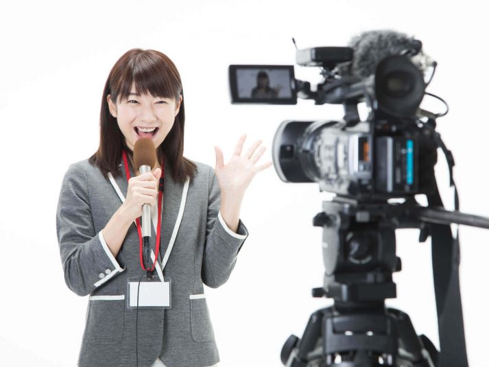 アナウンサーの概要と年収